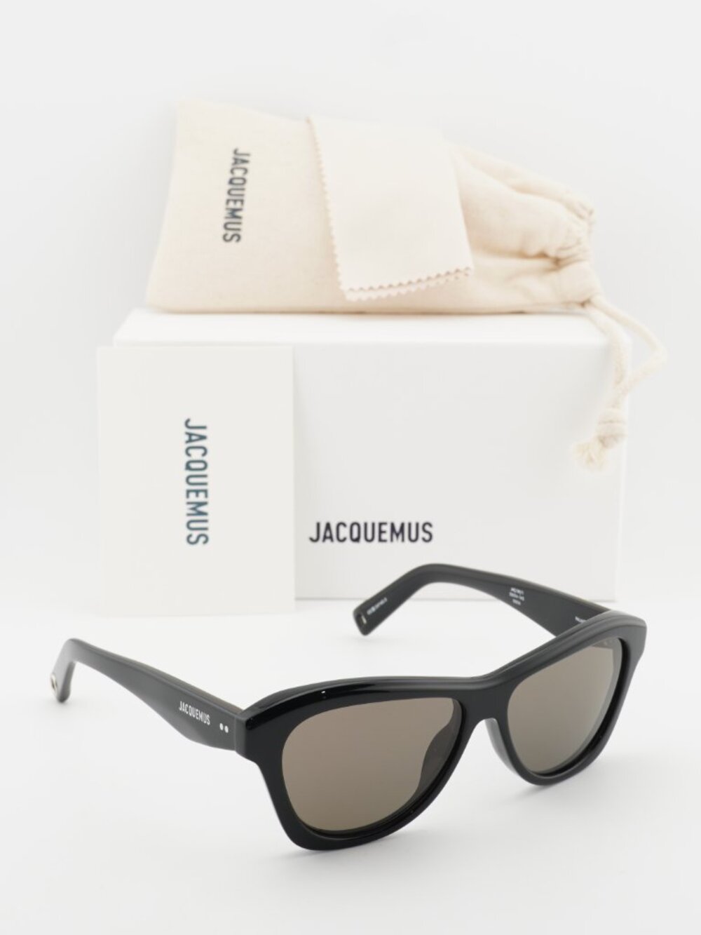 Jacquemus PALMIER JAC/59 C1 Cat Eye Sunglasses - Shiny Black / Grey - Picture 10 of 10